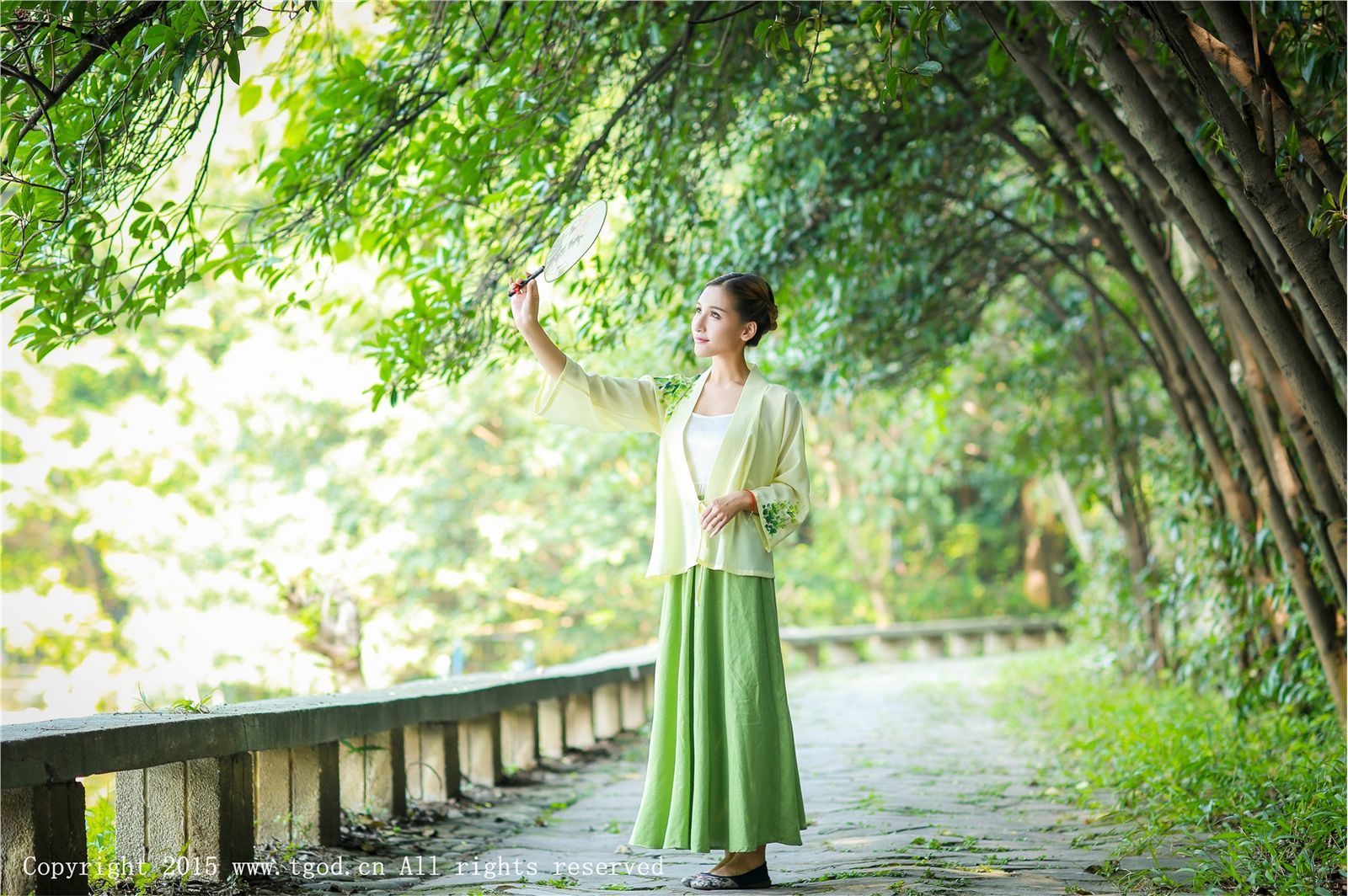 清新汉服之艾希女神