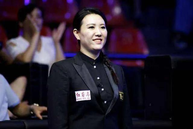 盘点台球界4位美女裁判，个个身材出众，颜值不输大明星