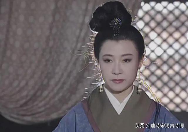 史上最妖艳的美女，谁来撩她她就顺从谁，最后竟收获到爱情