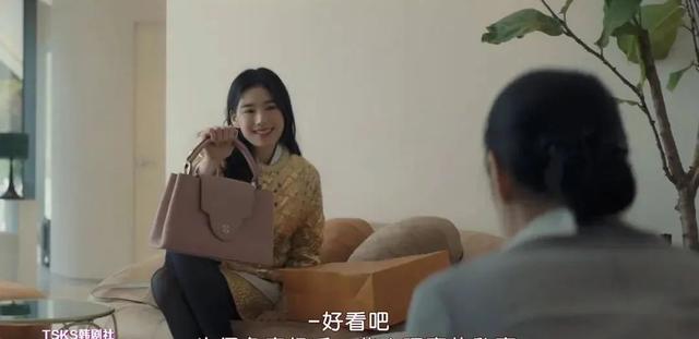 人畜无害的清纯美女，正在悄悄变“坏”？这就叫做真正的蛇竭美人